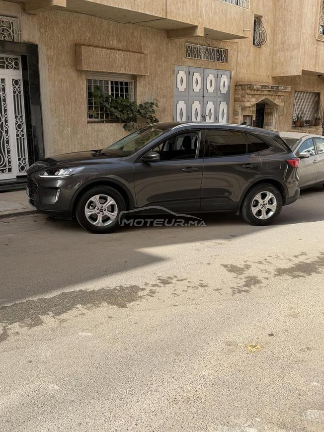 ford kuga 2021 6 ch diesel 40 k kilometres