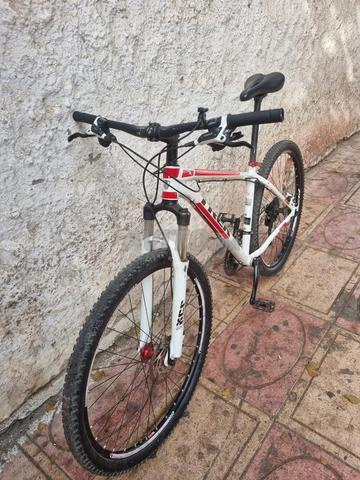 Vélo VTT Trek 29 freins à huile Shimano - 2
