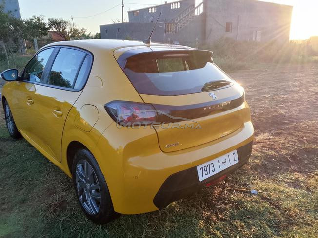 Peugeot 208 première main  