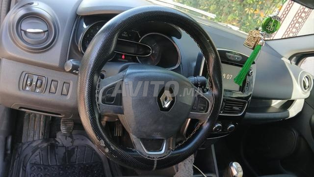 Voiture 2ème main bon état - 2
