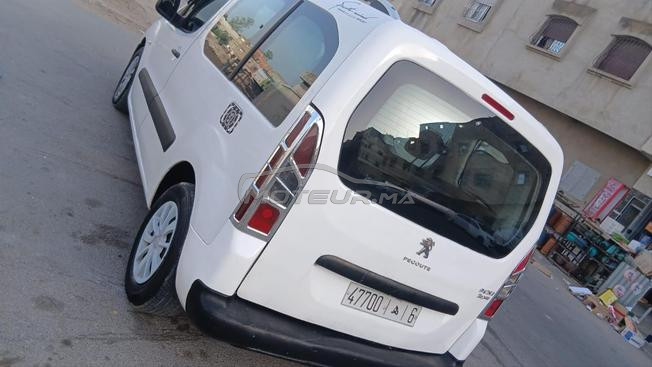 Peugeot partner tepee للبيع  في حالة جيدة   