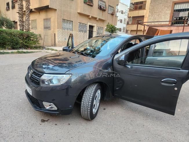 سيارة في حالة جيدة
