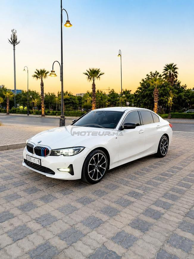 BMW 318 d 2020 en excellent état 