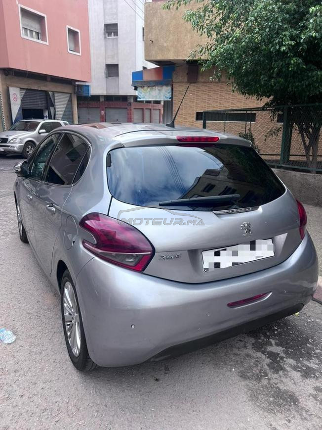 peugeot208