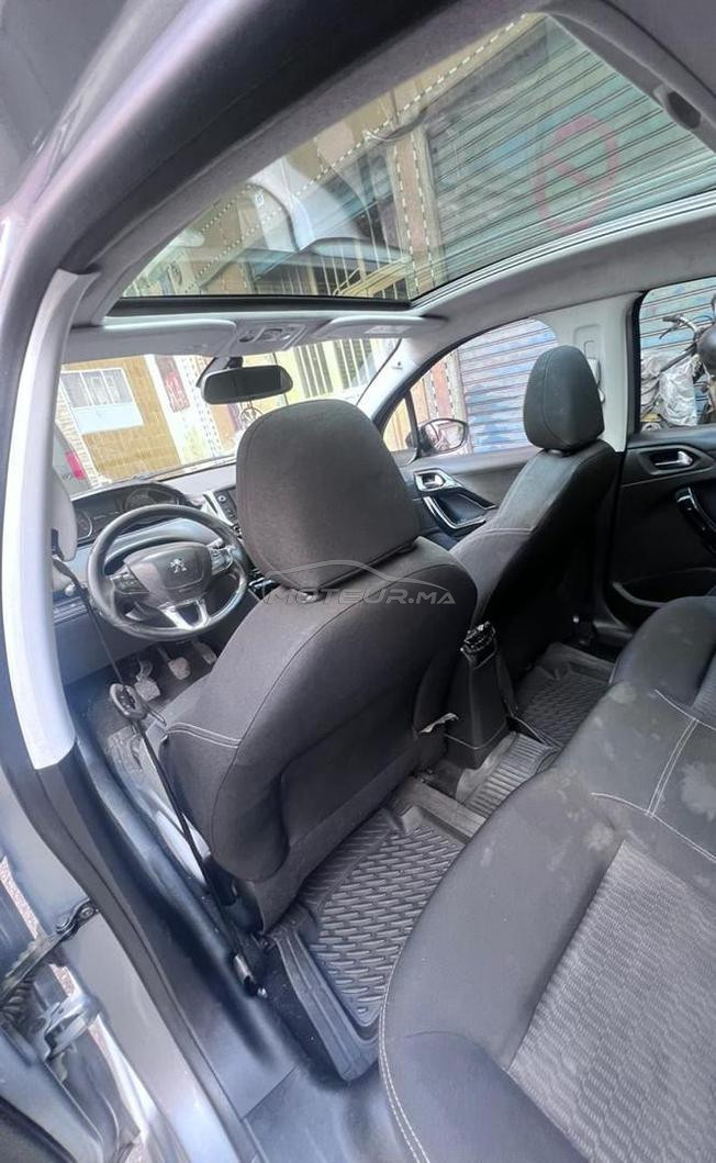 peugeot208