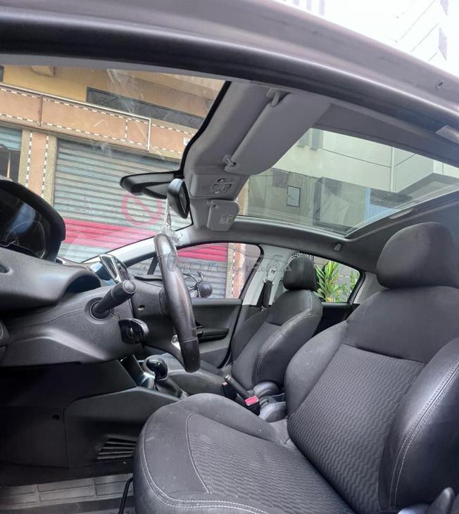 peugeot208