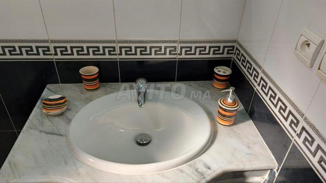 À LOUER STUDIO MEUBLÉ - CENTRE VILLE/ RUE D’AGADIR - 2