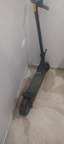 Trottinette Xiaomi 4 Lite 2ème génération - 2