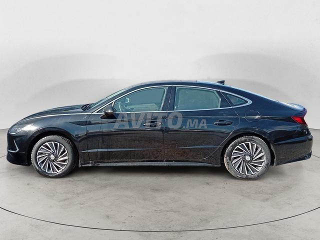 HYUNDAI. Sonata - 2