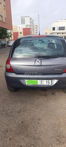 Renault Clio Essence Manuelle 2011 à Fès - 2