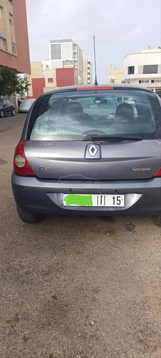 Renault Clio Essence Manuelle 2011 à Fès