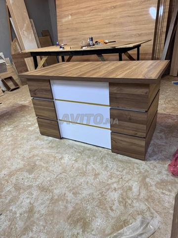 Bureau directeur avec surface de travail - 2