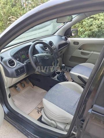 Ford Fiesta - 2