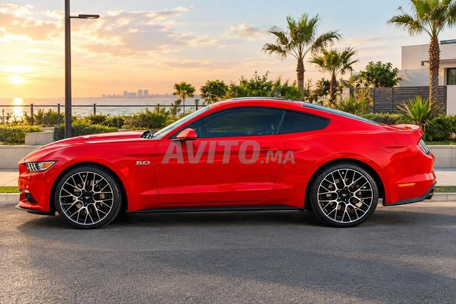 Ford Mustang Premium - 2