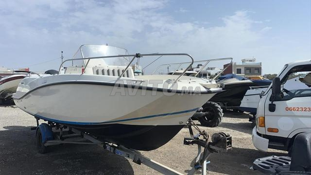 Bateau de plaisance 6,75m - 2