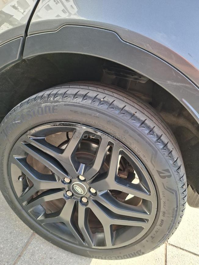 ranger rover évoque 