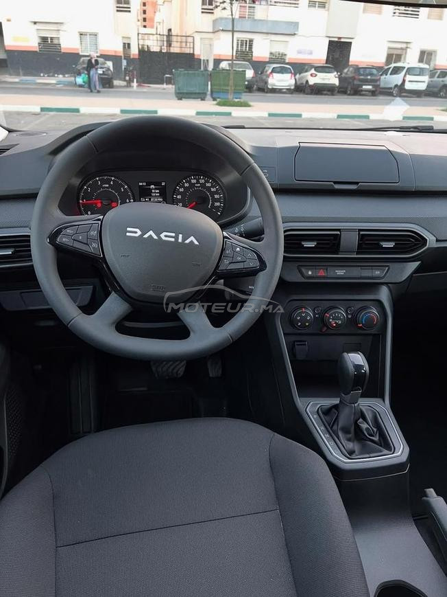 Dacia Logan Essence Automatique 2024 à Casablanca