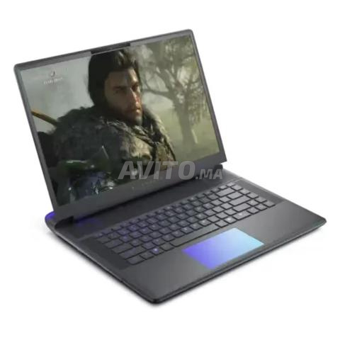 DELL Alienware 16 Area-51  - 2