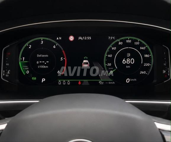 Volkswagen Tiguan - 2