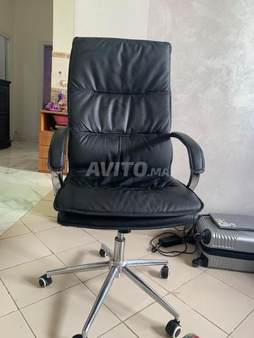 Chaise de bureau en cuir, négociable - 2