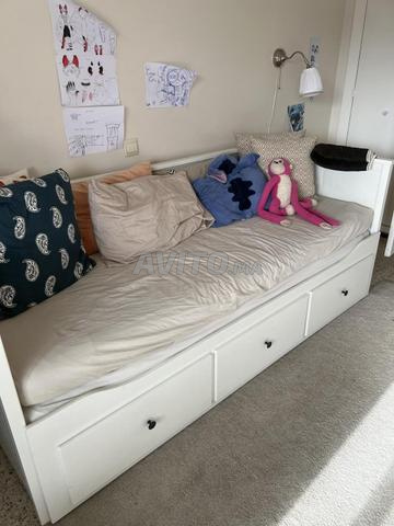 سرير IKEA بحالة ممتازة - 2