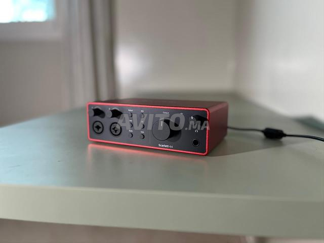 Focusrite Scarlett 4i4 4th Gen et Casque ATH-M20x