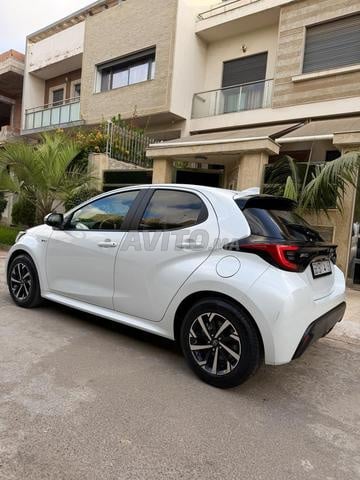 Toyota Yaris 2024 Essence Hybride 11.000km