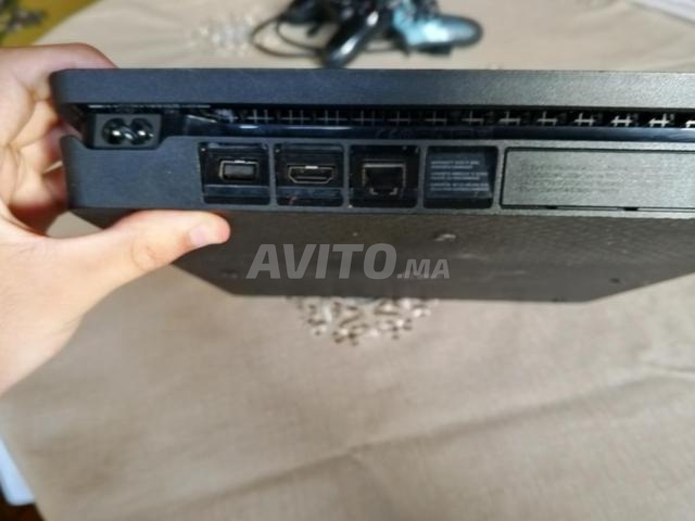 PS4 Slim deux manettes - 2