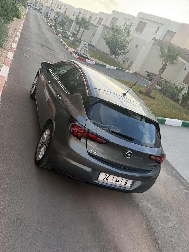 Tres belle Opel à saisir, toute option  