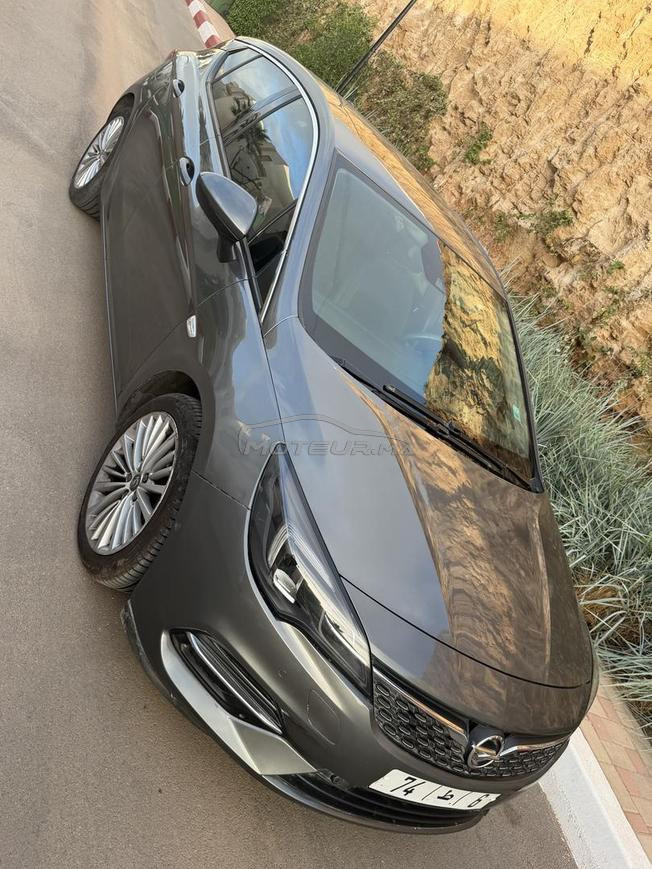 Tres belle Opel à saisir, toute option  