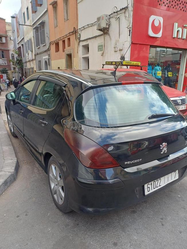 Peugeot 308 en excellent état.