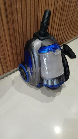 Aspirateur Cyclon Power sans sac – Très bon état  - 2