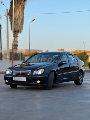 مرسيدس C220 موديل 2005 - 2