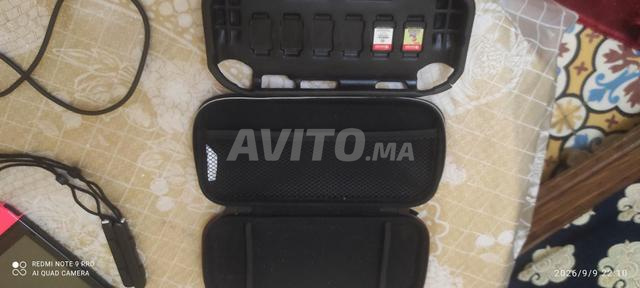 Nintendo Switch V2 d'occasion à vendre en bon état - 2