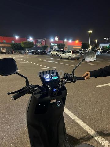 Moto électrique mio autonomie 80 vitesse 45 - 2