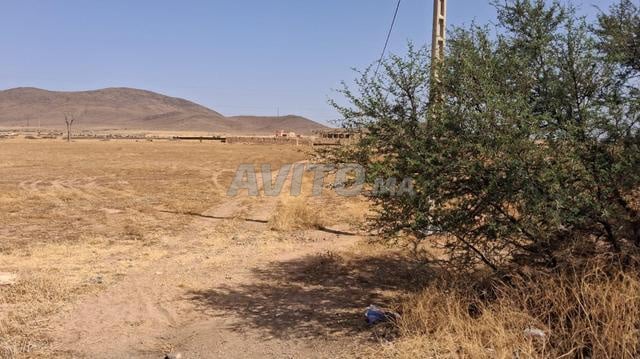 أرض مسجلة بمساحة 7200 متر مربع للبيع بمنطقة سياحية