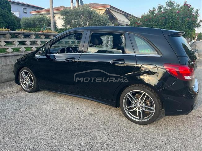 Mercedes-Benz Classe B 200d AMG Line 2016