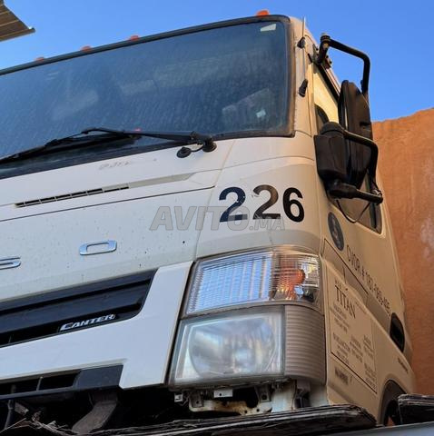 Mitsubishi Fuso - 2