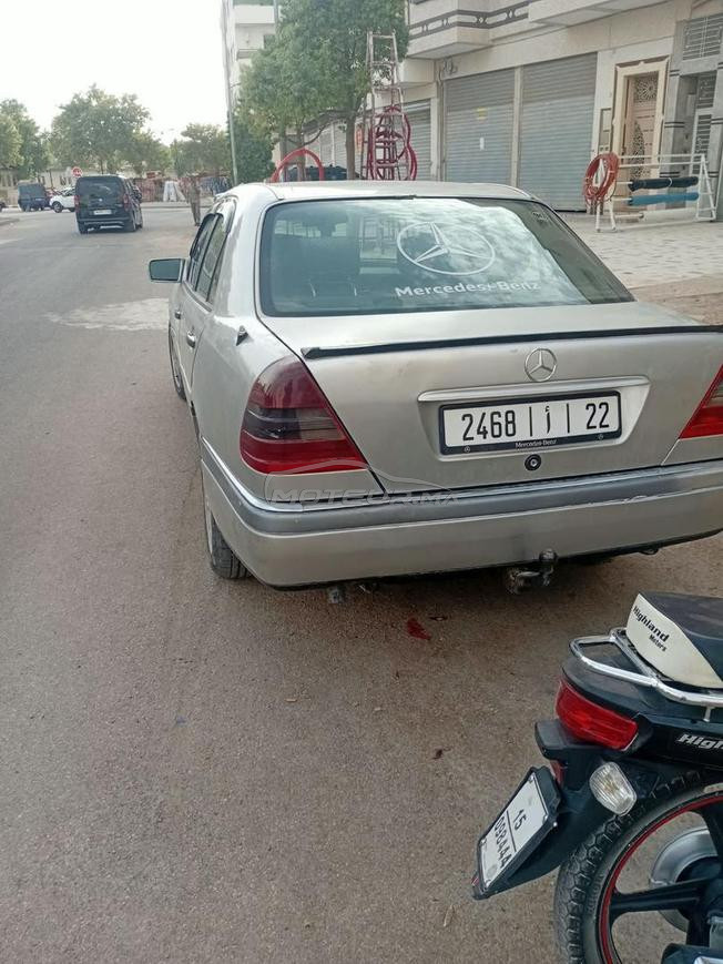Mercedes-Benz 1994 بنزين – فرصة بثمن مناسب