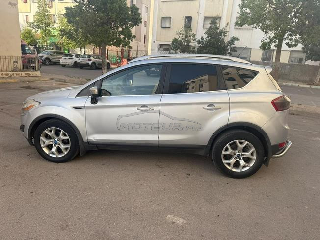 ford kuga promeir main 