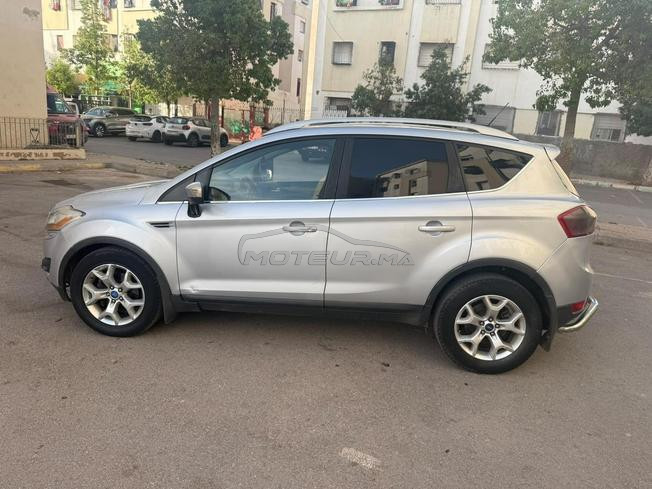 ford kuga promeir main 
