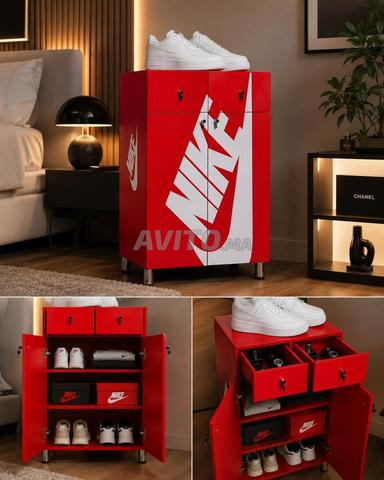 أثاث أحذية أنيق بتصميم وديكور رائع وشعار NIKI - 2
