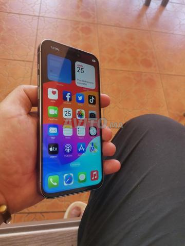 iPhone 15 Pro Max copie 1ère qualité - 2