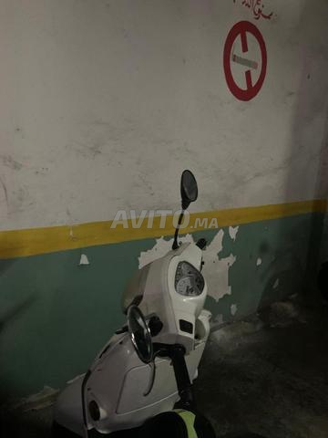 Kymco Like 49 cc à vendre aujourd'hui - 2