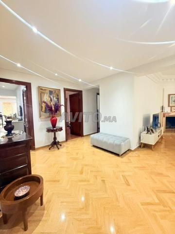 Bel appartement, 189 m², 3 chambres, exposition Sud - 2