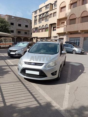 فورد سي ماكس جراند بحالة جيدة بـ 7 مقاعد - 2