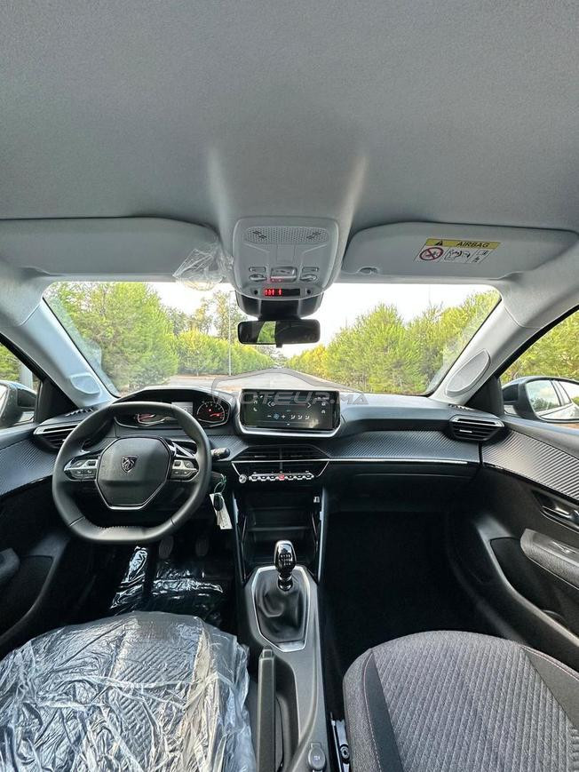 peugeot 208 style neuve