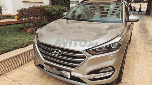 Hyundai Tucson - 2