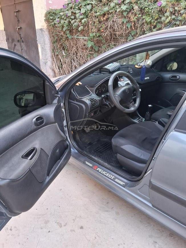 سلا دار حمراء