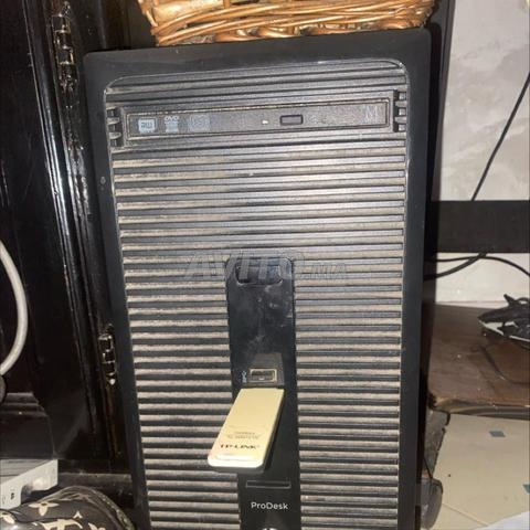 PC en excellent état i5 6ème génération, 12 Go RAM, 700 Go